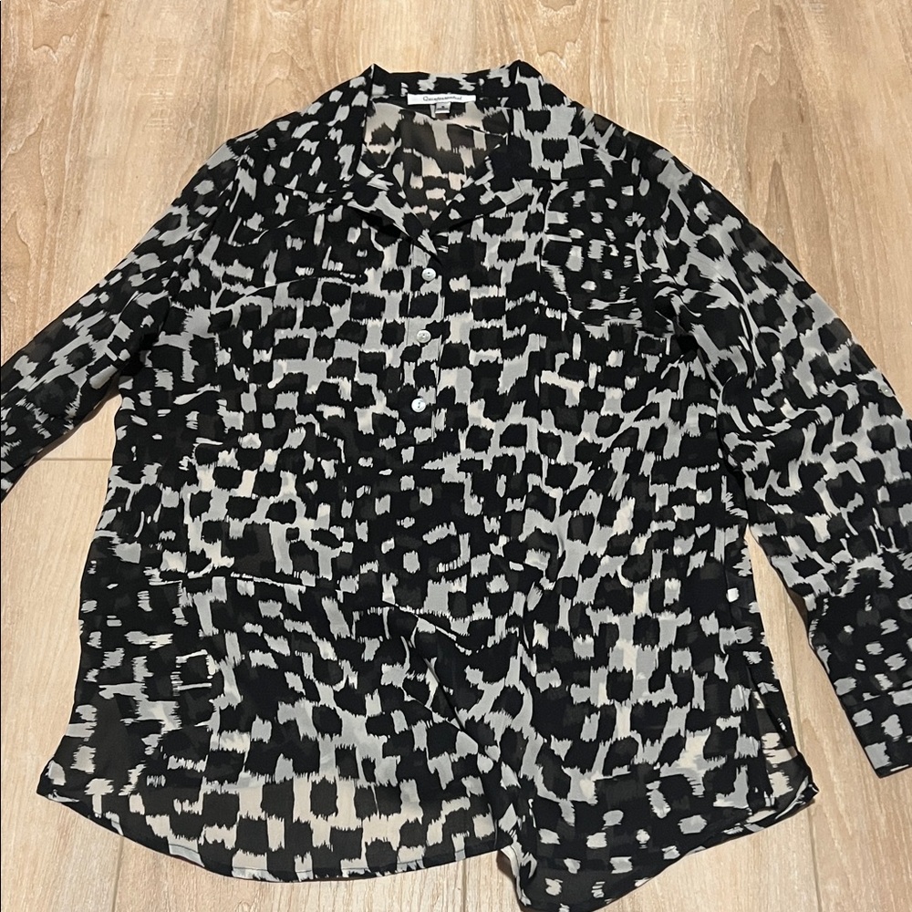 Chic Black and White Blouse